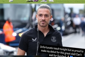 博鱼体育平台-开启新生涯，格拉利什社媒晒照：很自豪为这支出色球队完成首秀