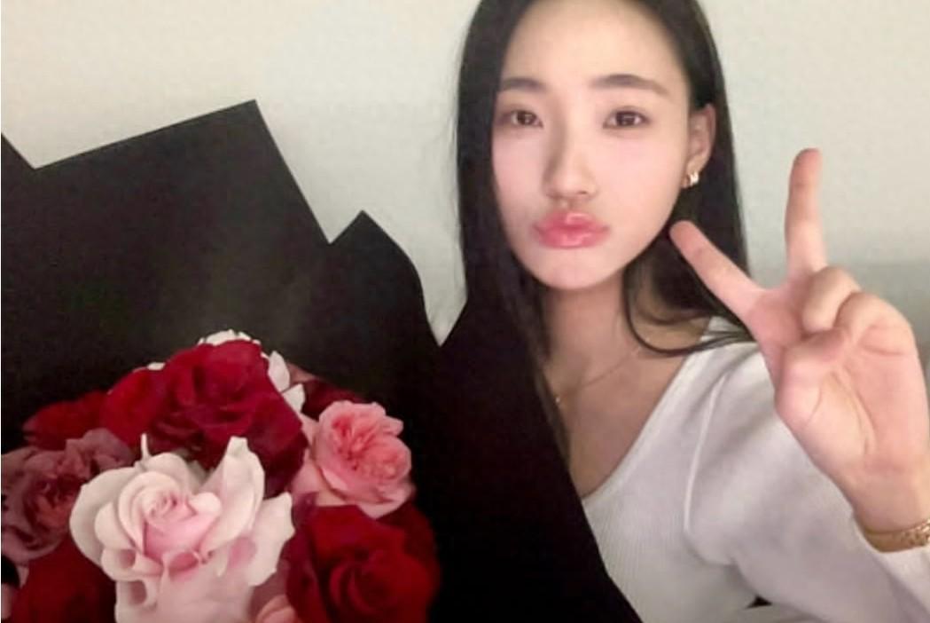 博鱼体育平台-小S二女儿首次公开秀恩爱，男友曾陪游越南海岛，恋情有迹可循